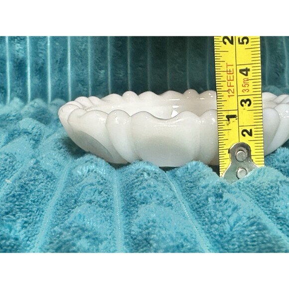 Anchor Hocking Milk Glass Ashtray Trinket Jewelry Dish Vintage - Picture 5 of 5